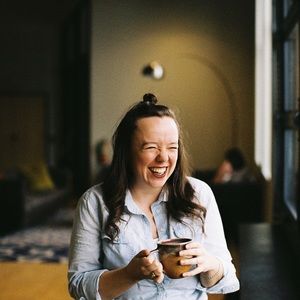 Meet your Posher, Angi